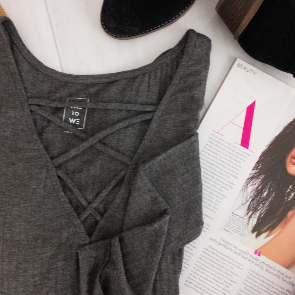 Me to We • Criss Cross Front Crop Top (NWOT) - Picture 6 of 8